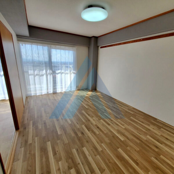 バルコニーは南向きですので、 風通し・陽当りどちらも良好です。洋室