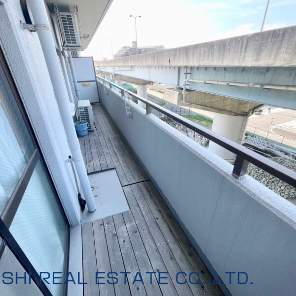 バルコニー バルコニー