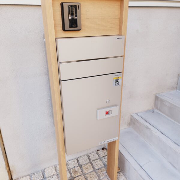 宅配ボックス付門柱