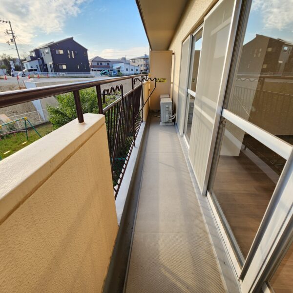 バルコニー バルコニー