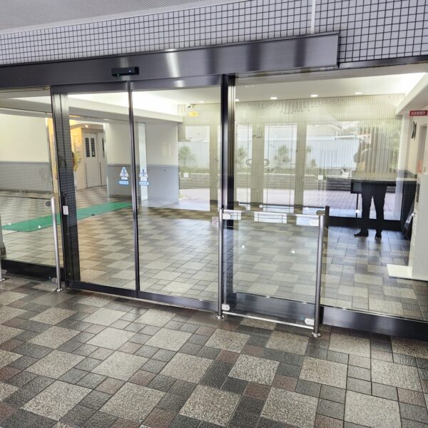 エントランス エントランス